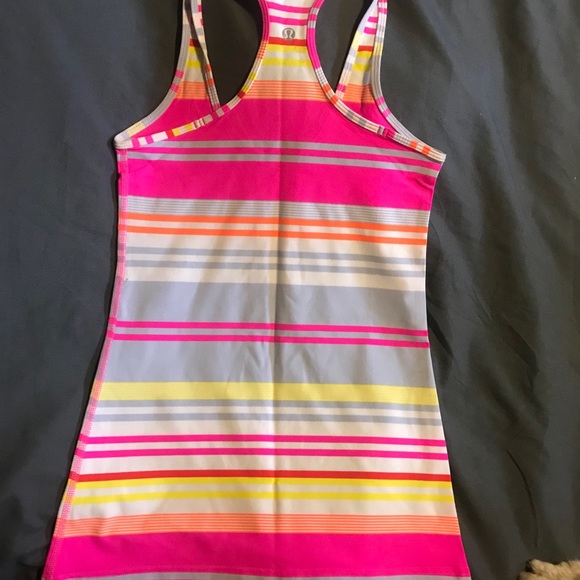 NWOT Lululemon CRB Tank - Picture 3 of 3
